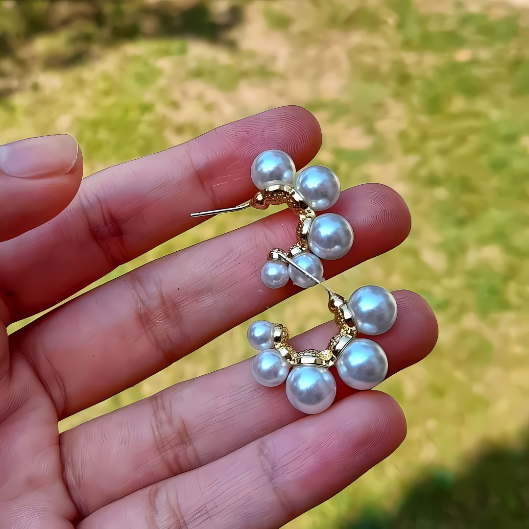 ¡𝐎𝐅𝐄𝐑𝐓𝐀 𝐄𝐗𝐂𝐋𝐔𝐒𝐈𝐕𝐀! Aretes de Perla Barroca con Medio Círculo Chapados en Oro de 18K - 𝐀𝐧𝐭𝐢𝐝𝐞𝐬𝐠𝐚𝐬𝐭𝐞 𝐲 𝐃𝐮𝐫𝐚𝐝𝐞𝐫𝐨𝐬 🦪