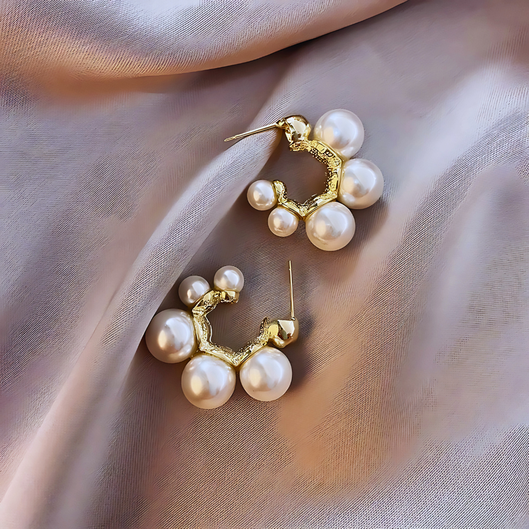 ¡𝐎𝐅𝐄𝐑𝐓𝐀 𝐄𝐗𝐂𝐋𝐔𝐒𝐈𝐕𝐀! Aretes de Perla Barroca con Medio Círculo Chapados en Oro de 18K - 𝐀𝐧𝐭𝐢𝐝𝐞𝐬𝐠𝐚𝐬𝐭𝐞 𝐲 𝐃𝐮𝐫𝐚𝐝𝐞𝐫𝐨𝐬 🦪