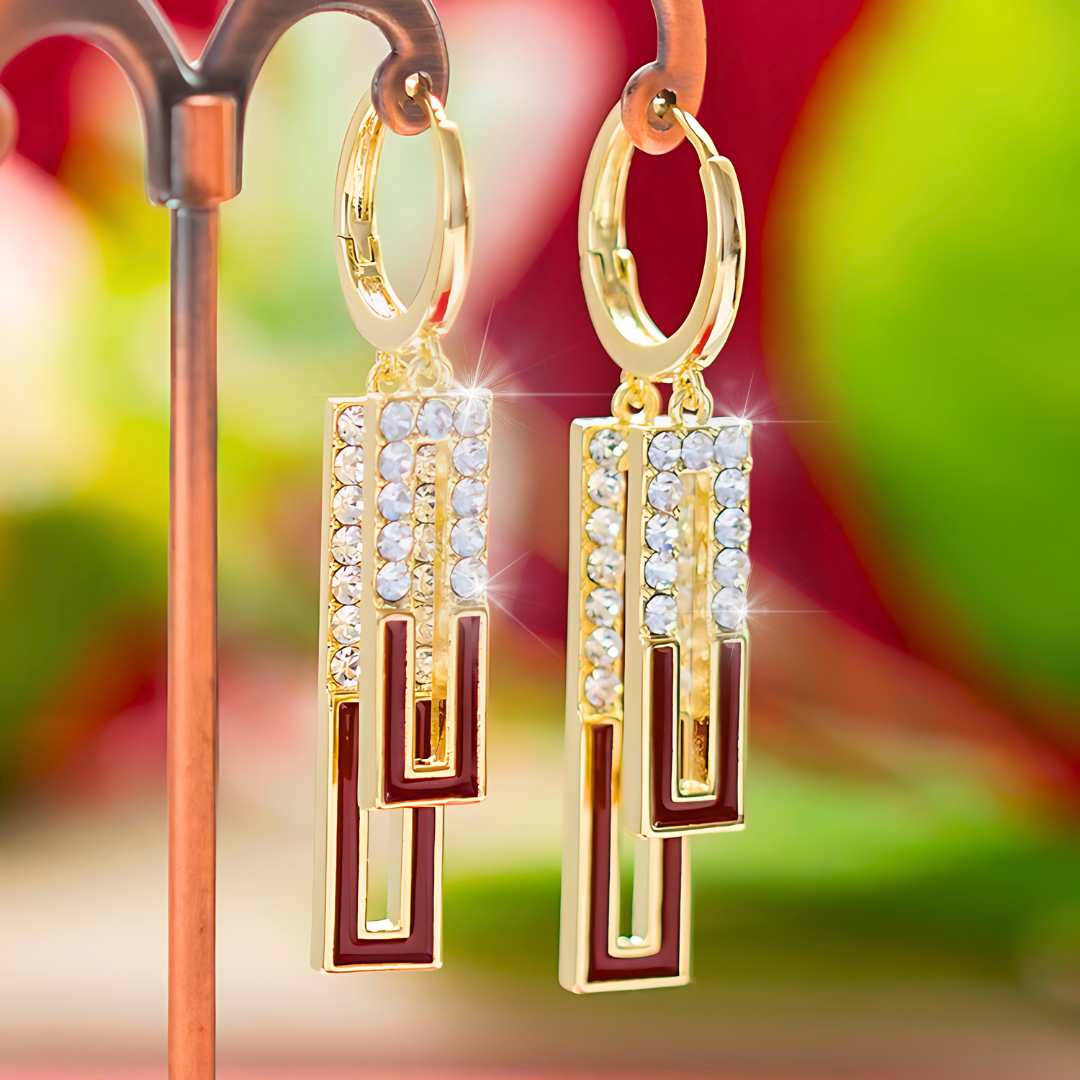 ¡𝐄𝐋𝐄𝐆𝐀𝐍𝐂𝐈𝐀 𝐌𝐎𝐃𝐄𝐑𝐍𝐀! Pendientes de Doble Colgante Cuadrado Blanco con Rhinestone y Zirconia en Color Dorado - Accesorio Único para Mujeres 💎