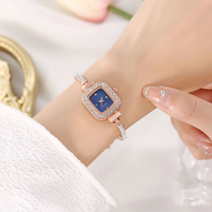 ¡𝐍𝐎 𝐓𝐄 𝐋𝐎 𝐏𝐈𝐄𝐑𝐃𝐀𝐒! Reloj de Mujer de Cuarzo de Oro Rosa con Diamantes y Cristales ⌚